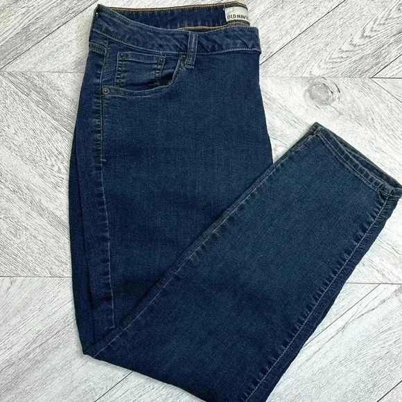 Old Navy - Regular Standard - Picture 5 of 6